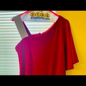 Ladies designer R&M Richards trendy red pant dress